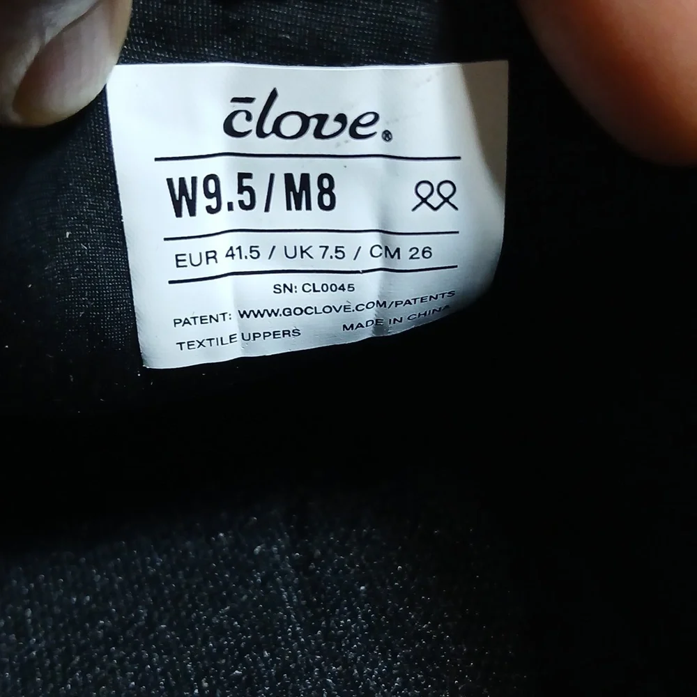 Clove Black Classic Collection Size 8 Men's 9.5 Women's - Picture 8 of 8
